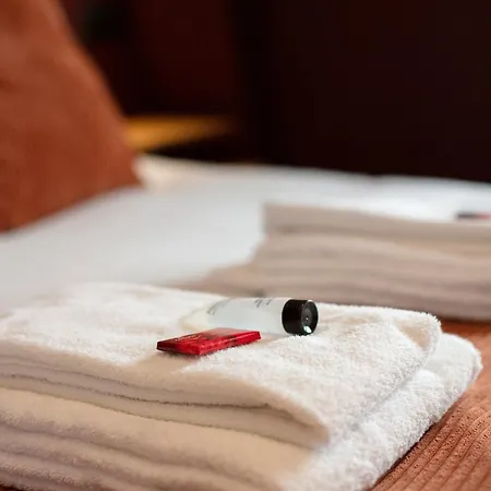 Hotel Gillis Eight By Romy&travis 2*
