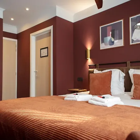Gillis Eight By Romy&travis Hotel