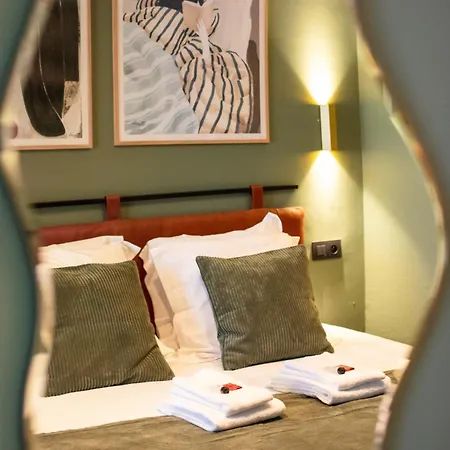 Gillis Eight By Romy&travis Hotel