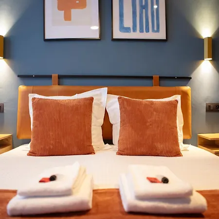 Hotel Gillis Eight By Romy&travis