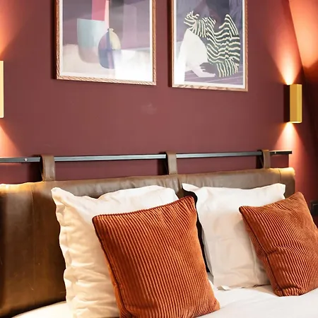 Hotel Gillis Eight By Romy&travis Bruges